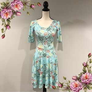 LuLaRoe Nicole pink short sleeve floral dress